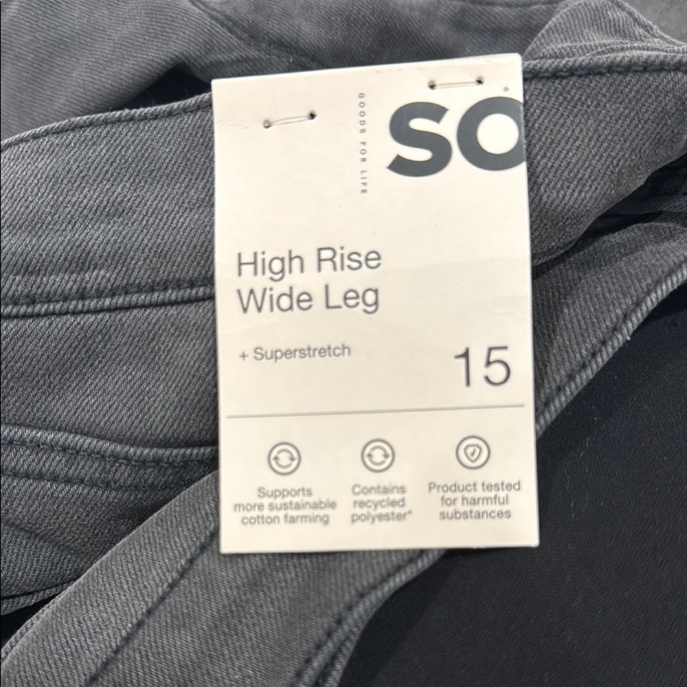 Juniors  rise wide leg jeans